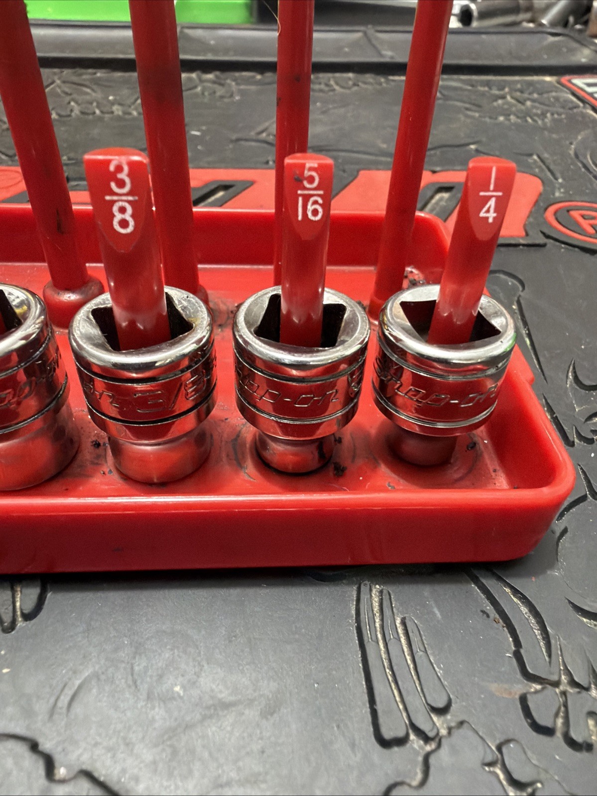 Snap-On USA 12-Pc. 1/4″-15/16″ 3/8″Drive 6-Point Shallow Socket Set Free Shippin