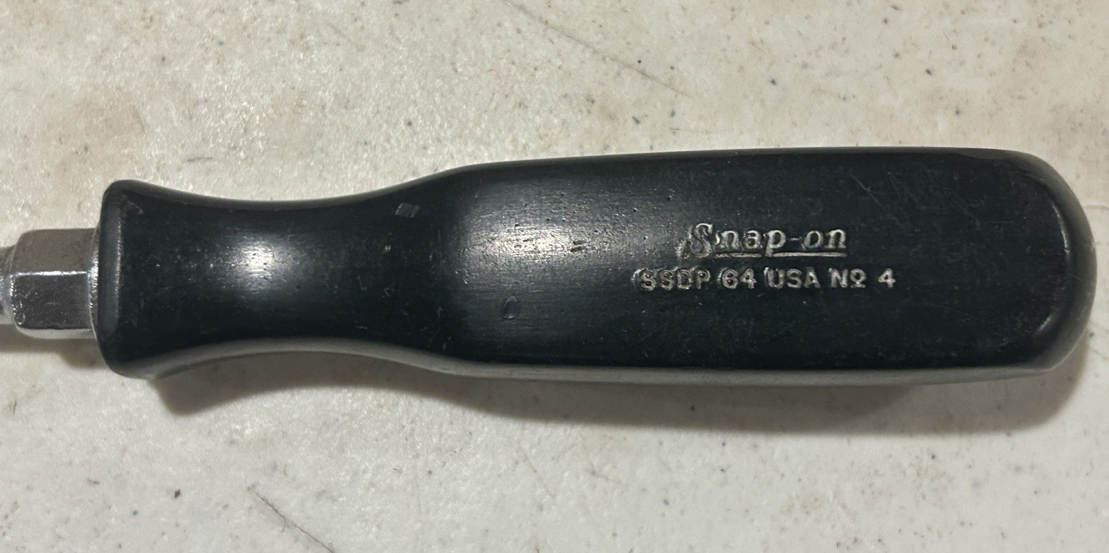 VINTAGE Snap-On SSDP64 #4 Phillips Screwdriver Black Hard Handle USA