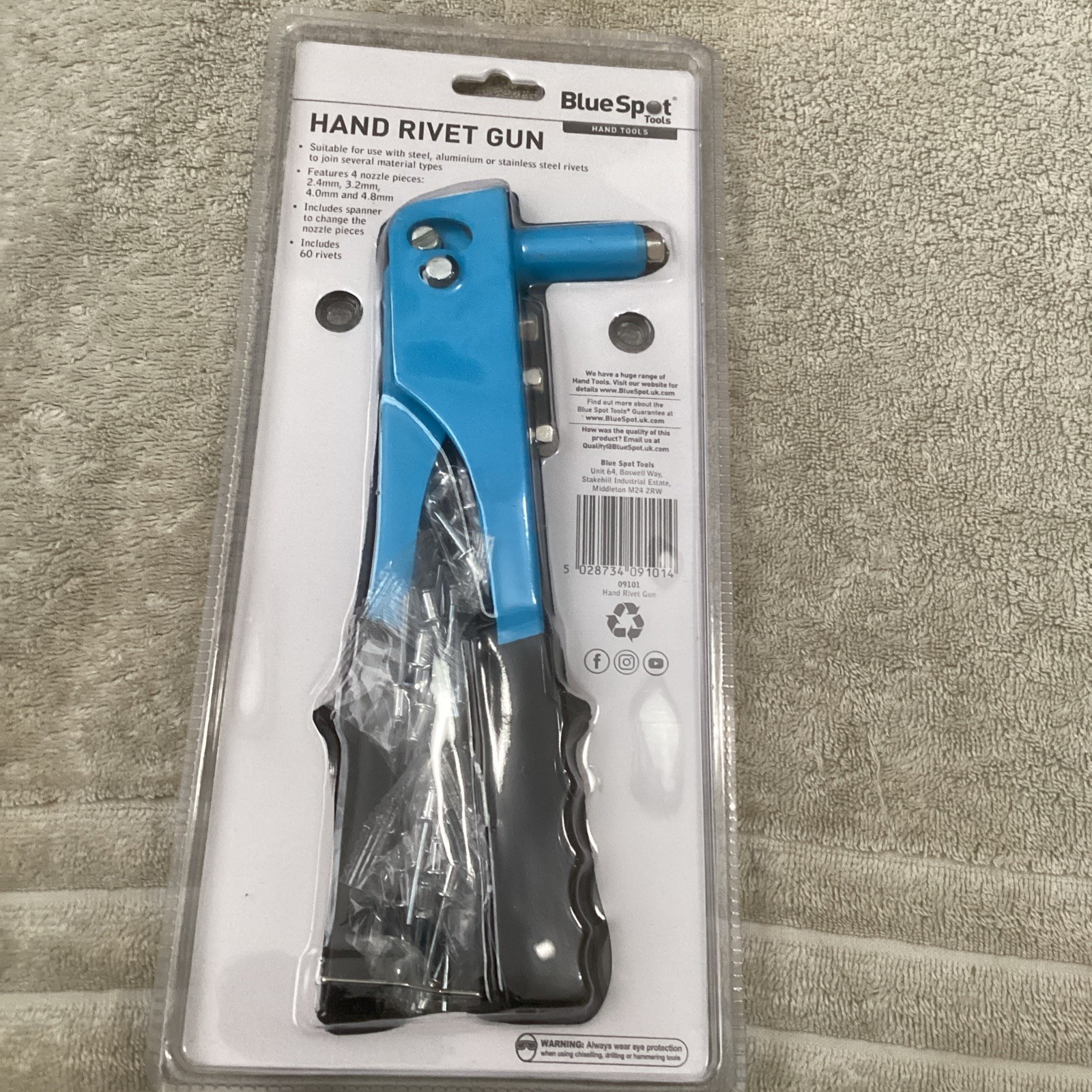Blue Spot Hand Rivet Gun With 4 Sized Nozzles And Pack Of 60 Rivets