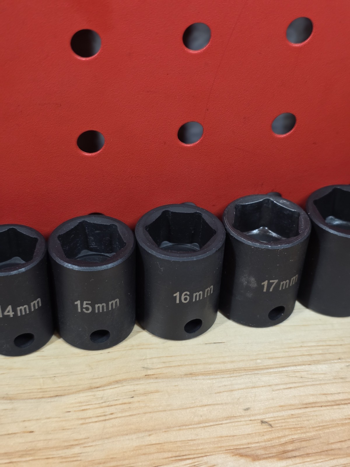 Cornwell Tools 7-19mm 13-Piece 3/8″ Drive 6-Point Metric Shallow Impact Set NICE