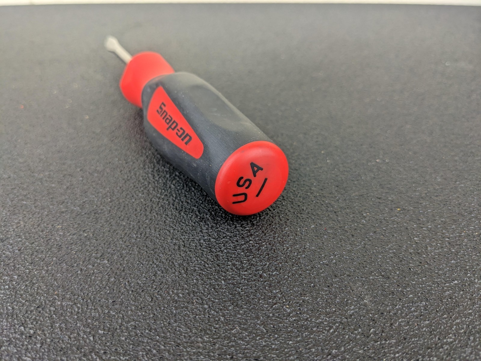#bn302 Snap On Tools NEW USA 1/4″ x 4″ Flat Red Black Comfort Grip Handle SGD4B