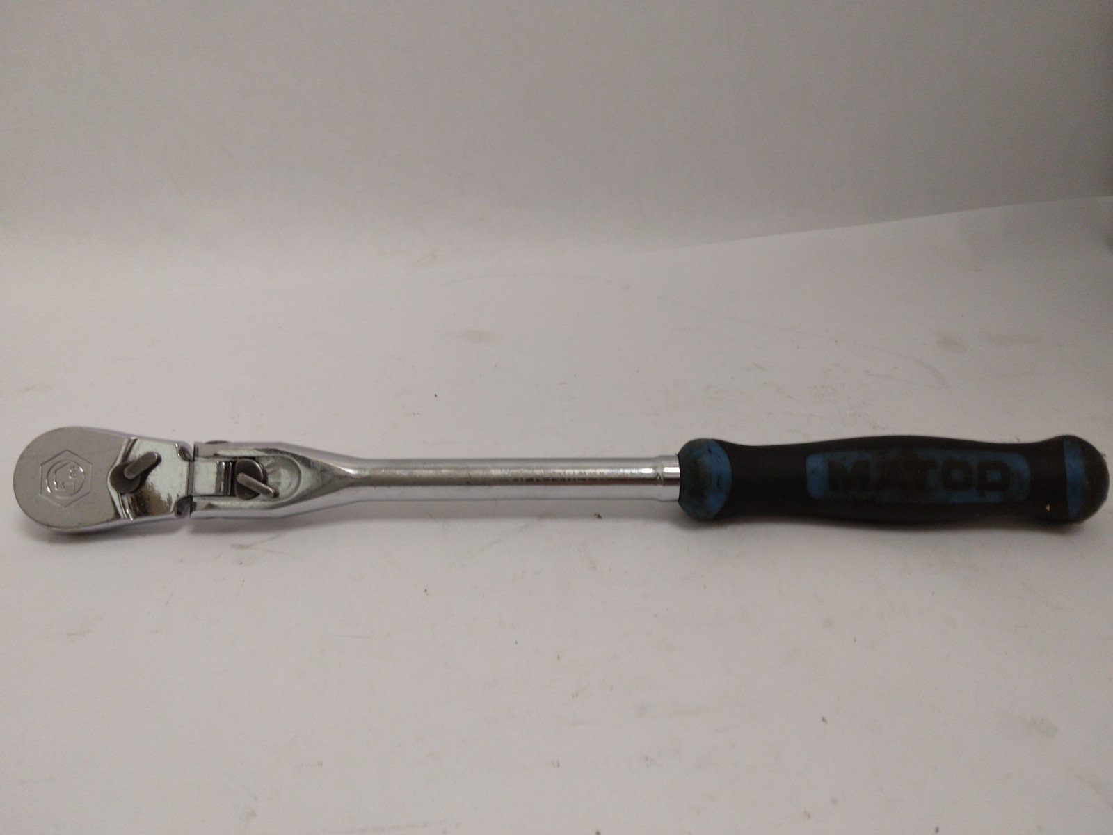 Matco Tools BFR128LFB 3/8″ DRIVE 12-1/2″ LOCKING FLEX HEAD RATCHET BLUE