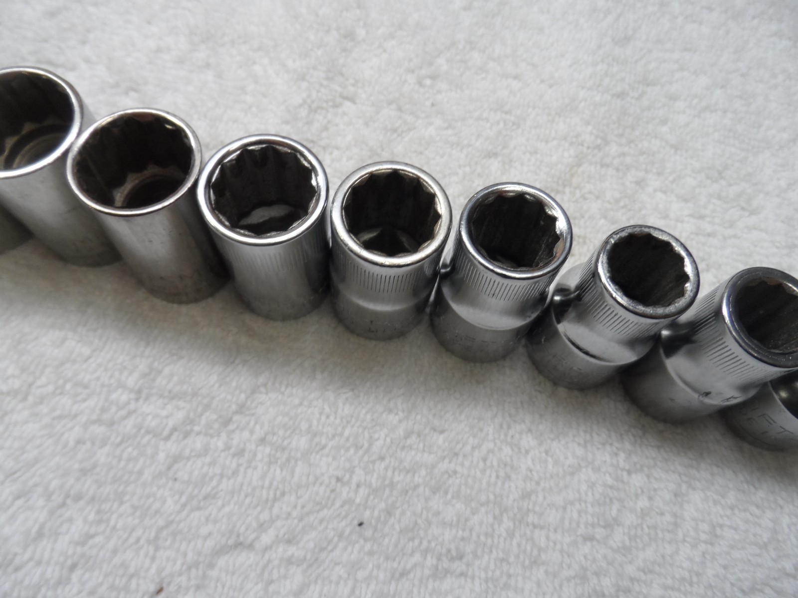 Craftsman 1/2″ Drive MM Socket Set, made USA, 12pt – 11 pcs (9 – 19mm)