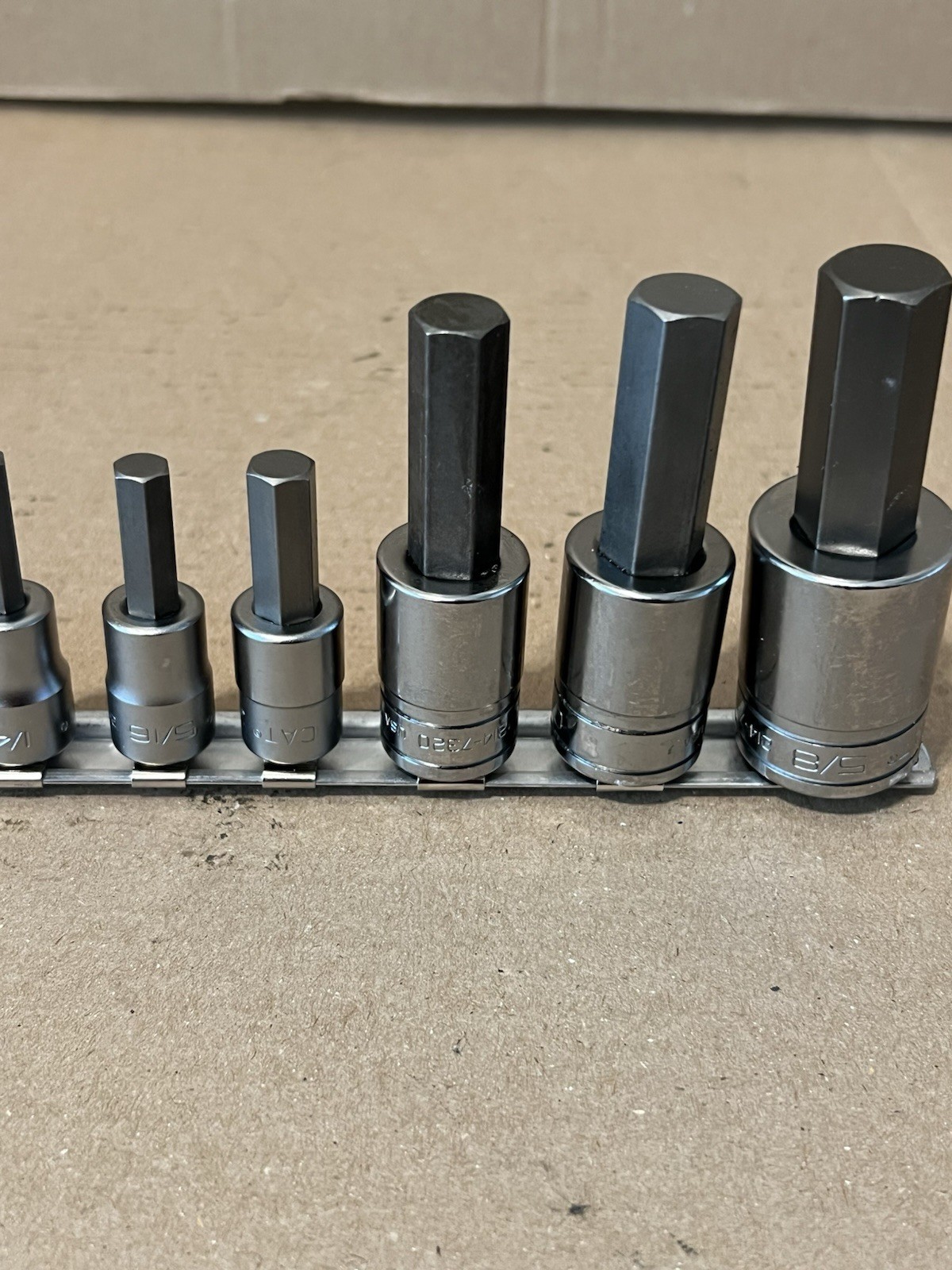 CAT/ Snap-On 10 Piece SAE Hex Bit Socket Driver Set 1/8”-5/8” (3/8 And 1/2 Drive