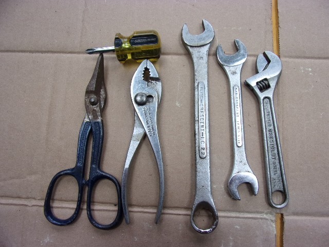 VINTAGE CRESCENT TOOLS LOT