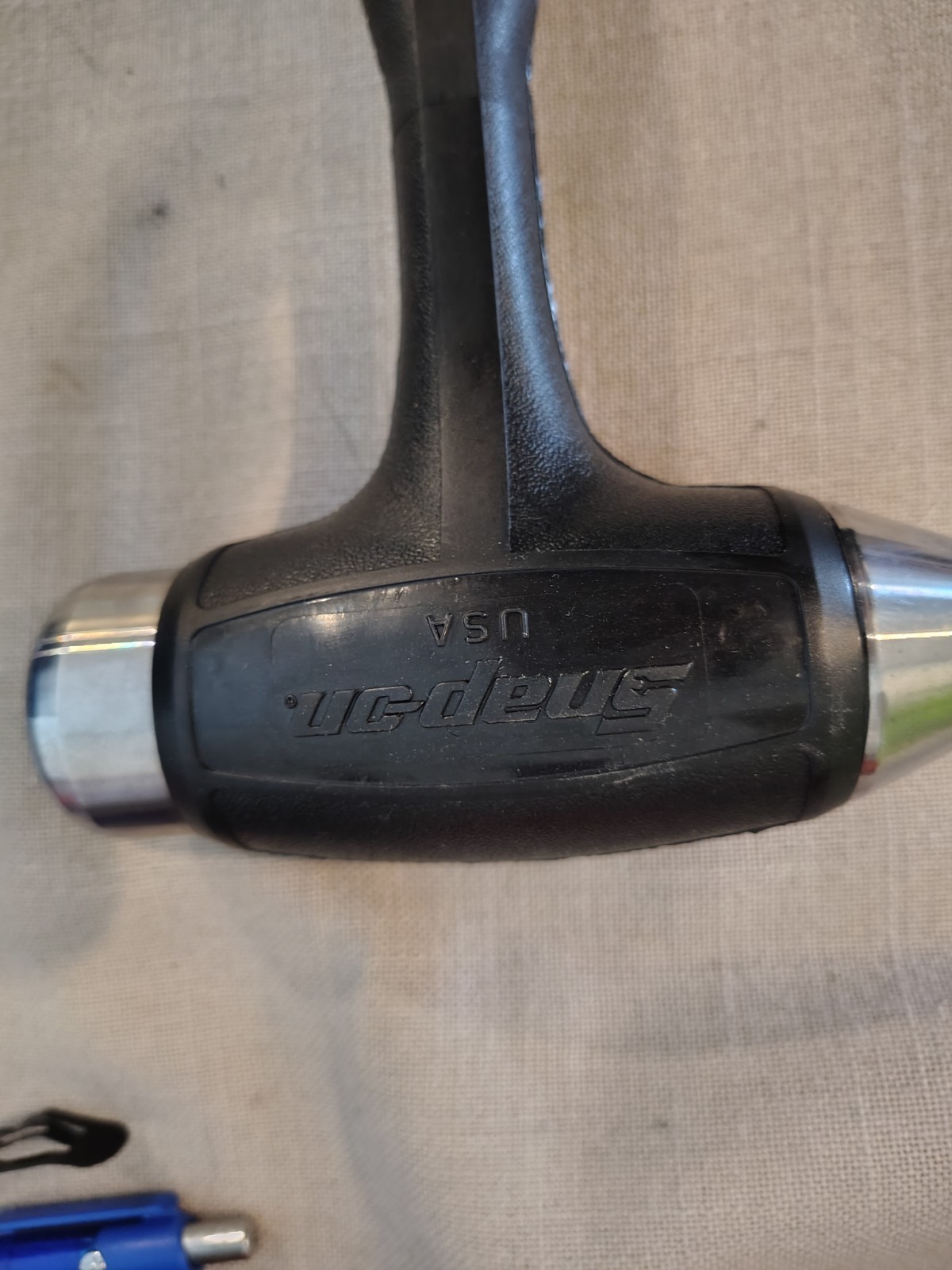 Snap-On Tools USA NEW 32oz BLACK Grip Dead Blow Ball Peen Hammer HBBD32