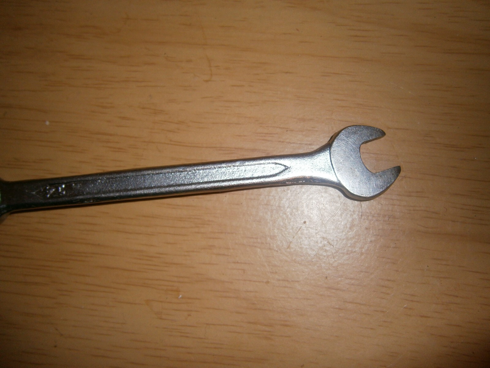 Vintage silver tone spanner. 10 mm both ends (E6b)