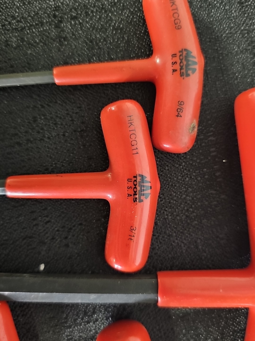 Mac Tools 9PC 3/32″ – 5/16″ SAE T-Handle Hex Allen Wrenchs SHKT10CGP Missing One