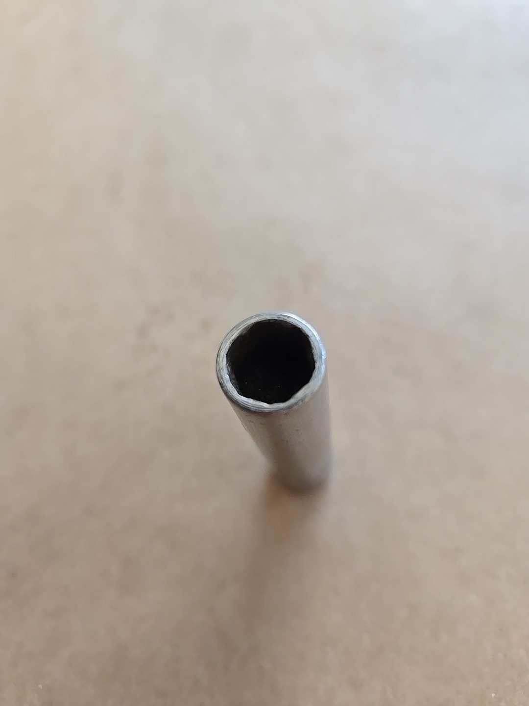 Mac Tools 1/4″ Drive 5/16″ 6PT SAE Deep Chrome Socket Worn For Parts MD106