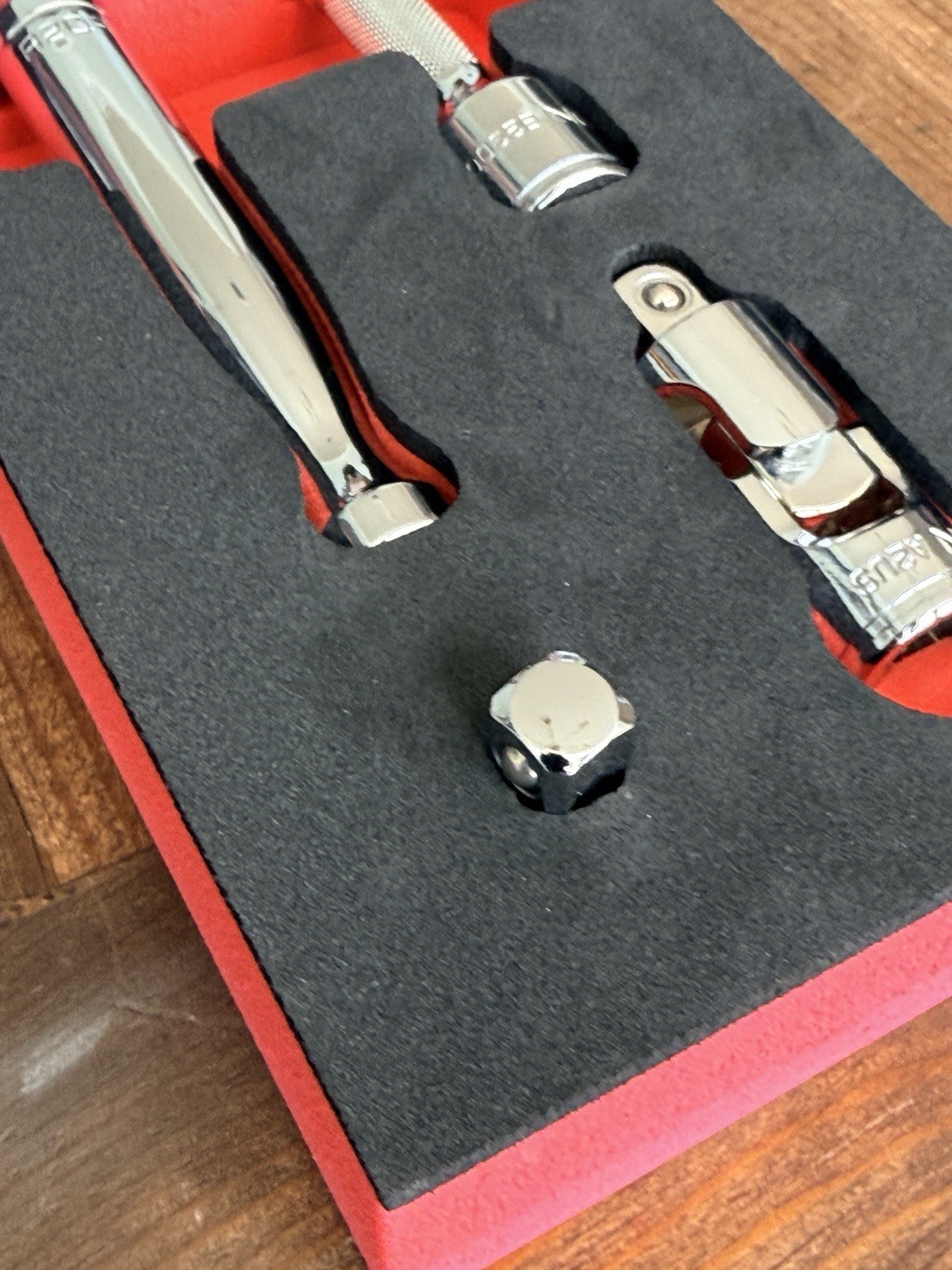 ICON Professional 3/8” Drive Ratchet/ 3″ & 6″ extensions/ Swivel / adapters