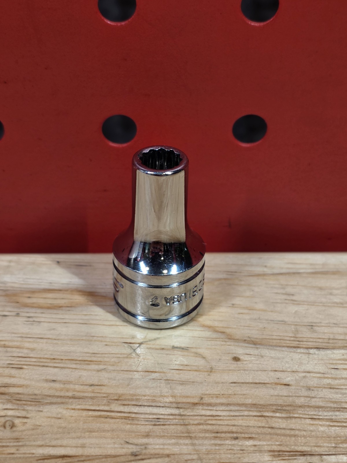 Snap-on Tools FDS081 1/4″ SAE 3/8″ Drive 12-Point Semi-Deep Chrome Socket NICE