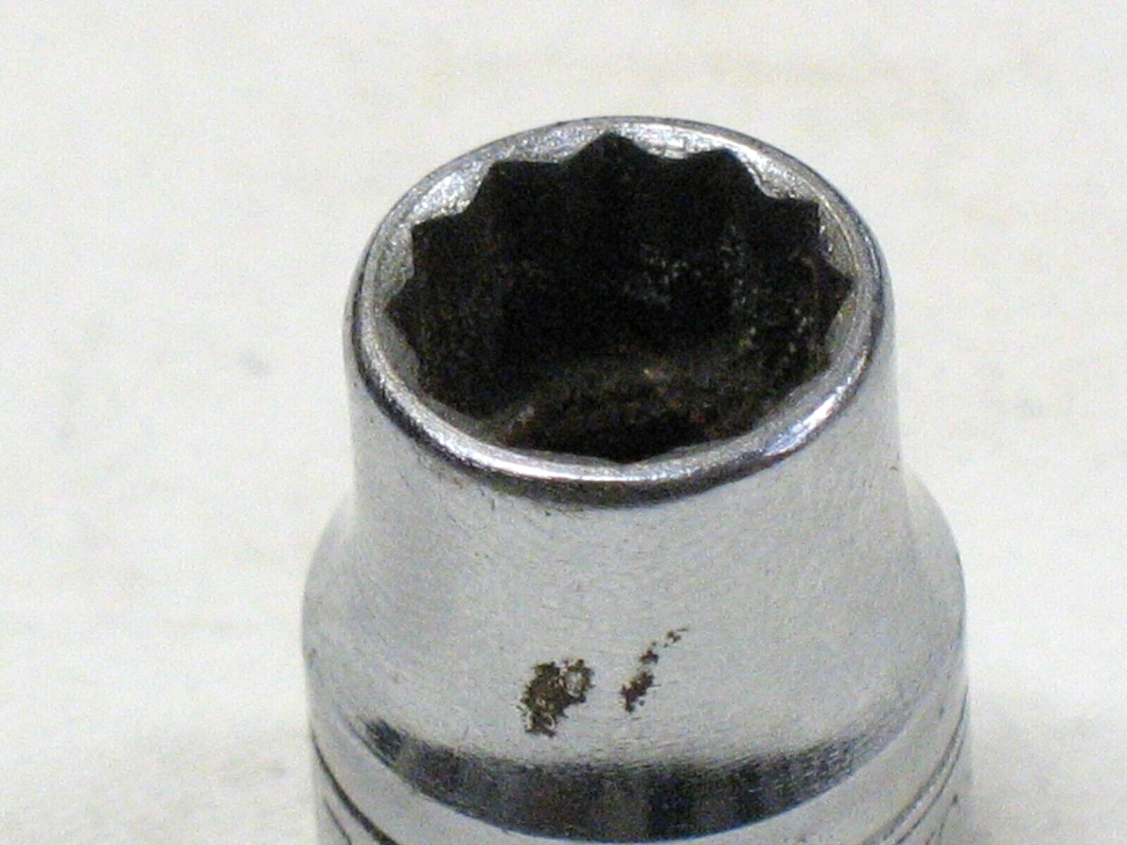 Snap-on 3/8″ 12 Point Chrome Shallow Socket 3/8″ Drive #F121
