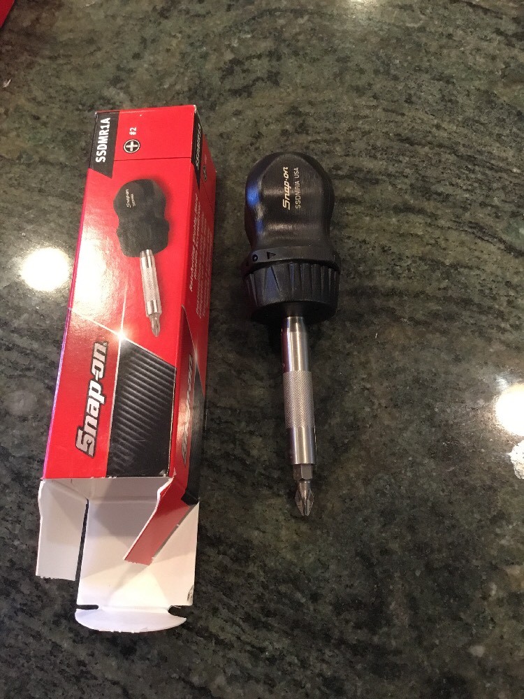 Snap On ssdmr1a ratcheting stubby black hard handle screwdriver with bit
