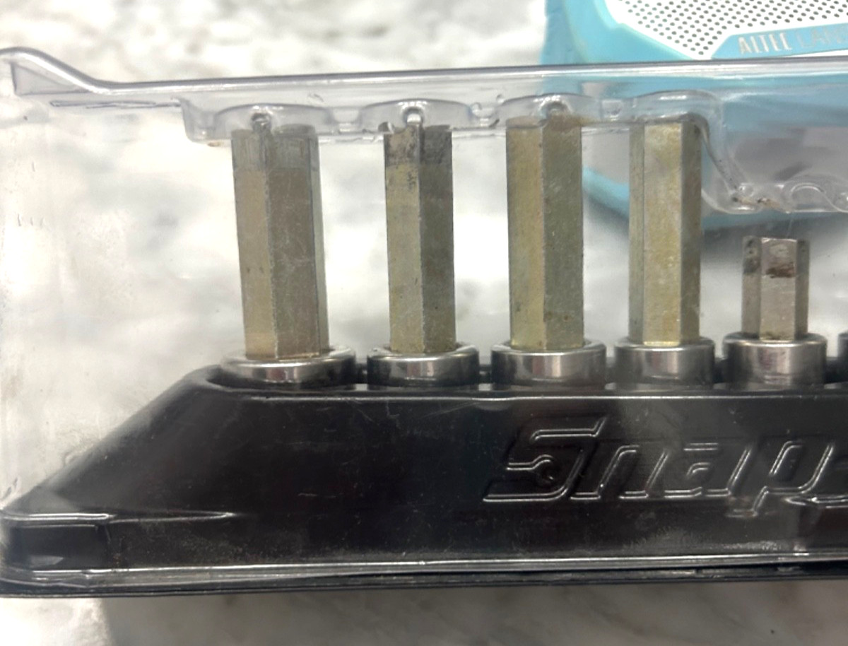 USED Snap On 3/8″ Drive Metric Hex Bit 11 pc Socket Set with Magnetic Case