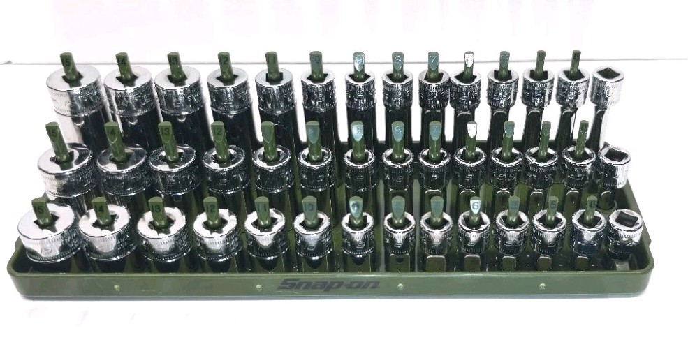 Snap-on Tools 42pc 1/4 Drive Metric 6pt Shallow, Semi-deep, & Deep WITH ADD-ONS