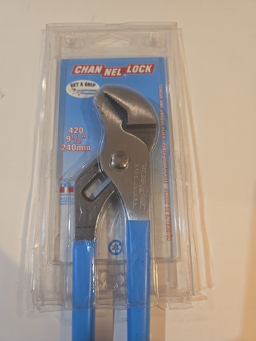 Channellock 420 9.5″ Straight Jaw Tongue and Groove Pliers 1.5″ Capacity