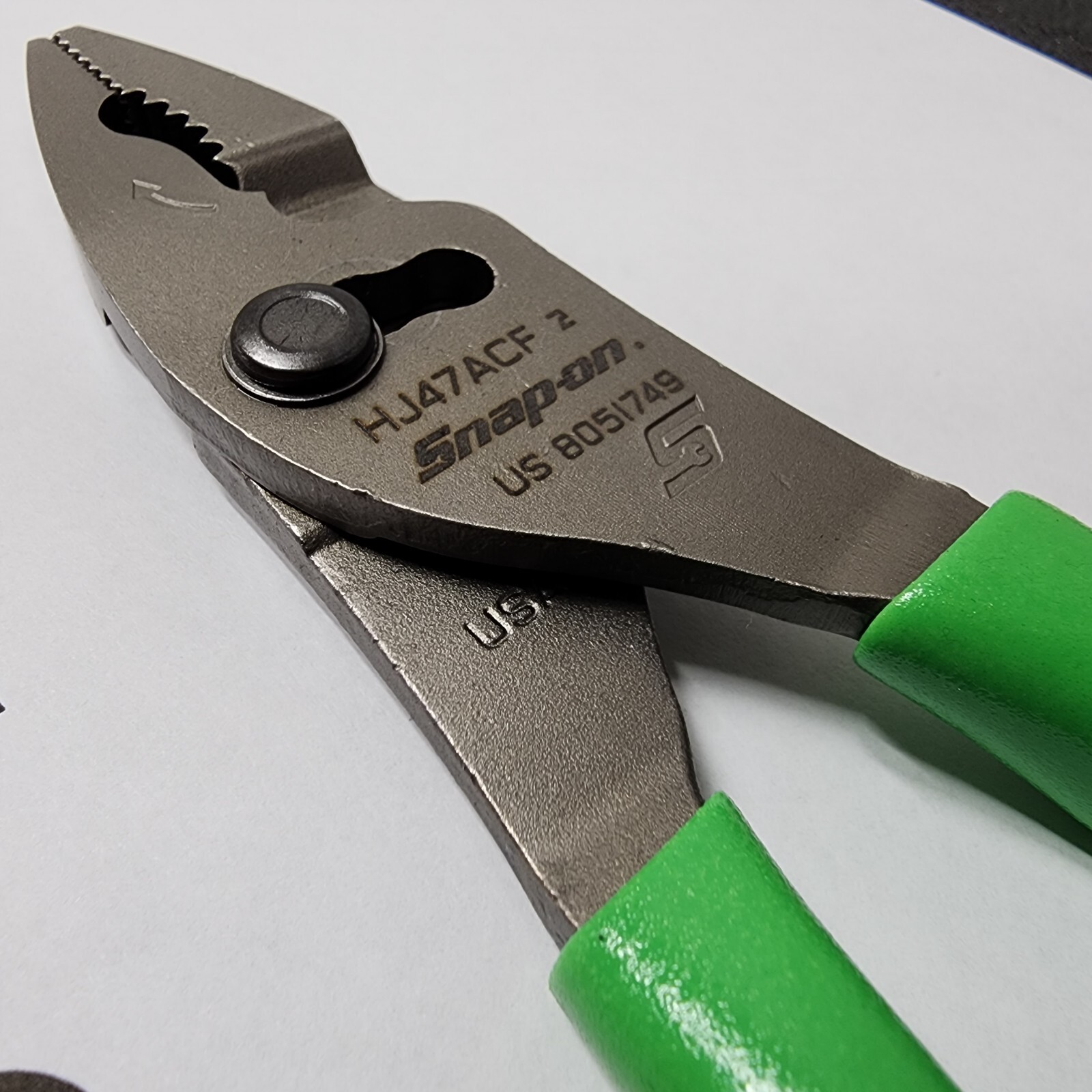 Snap-on Tools USA GREEN 8″ Talon Soft Grip FlankJaw Slip-Joint Pliers HJ47ACF