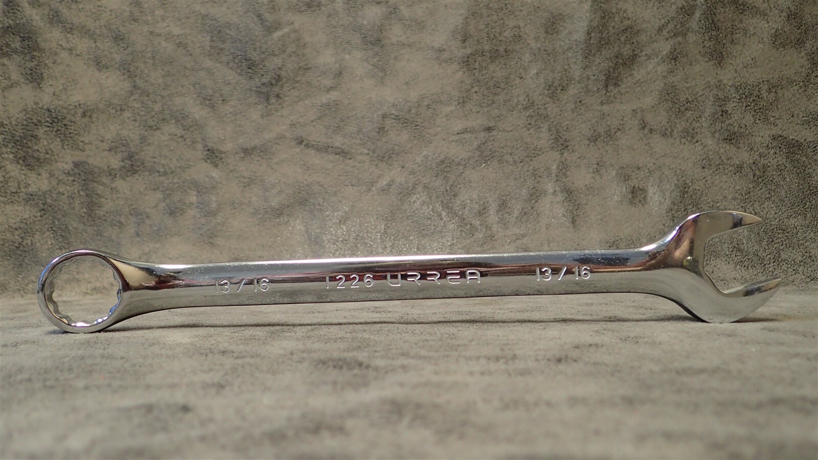 1226 URREA 13/16″ / 20.6mm Combination Wrench 12-pt 10-3/4″ OAL (BN225)