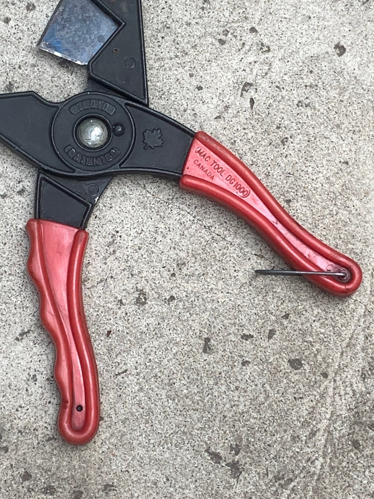 Mac Tool Canada DG1000 Heater Hose Tubing Cutter