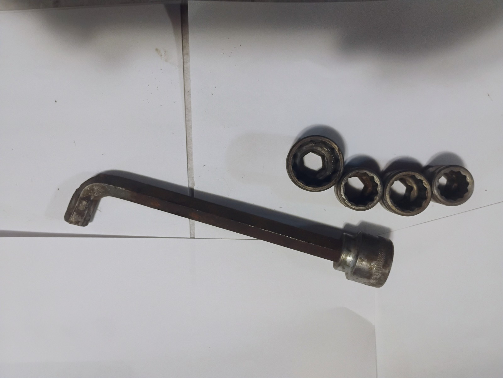 12 Point Vintage Sockets