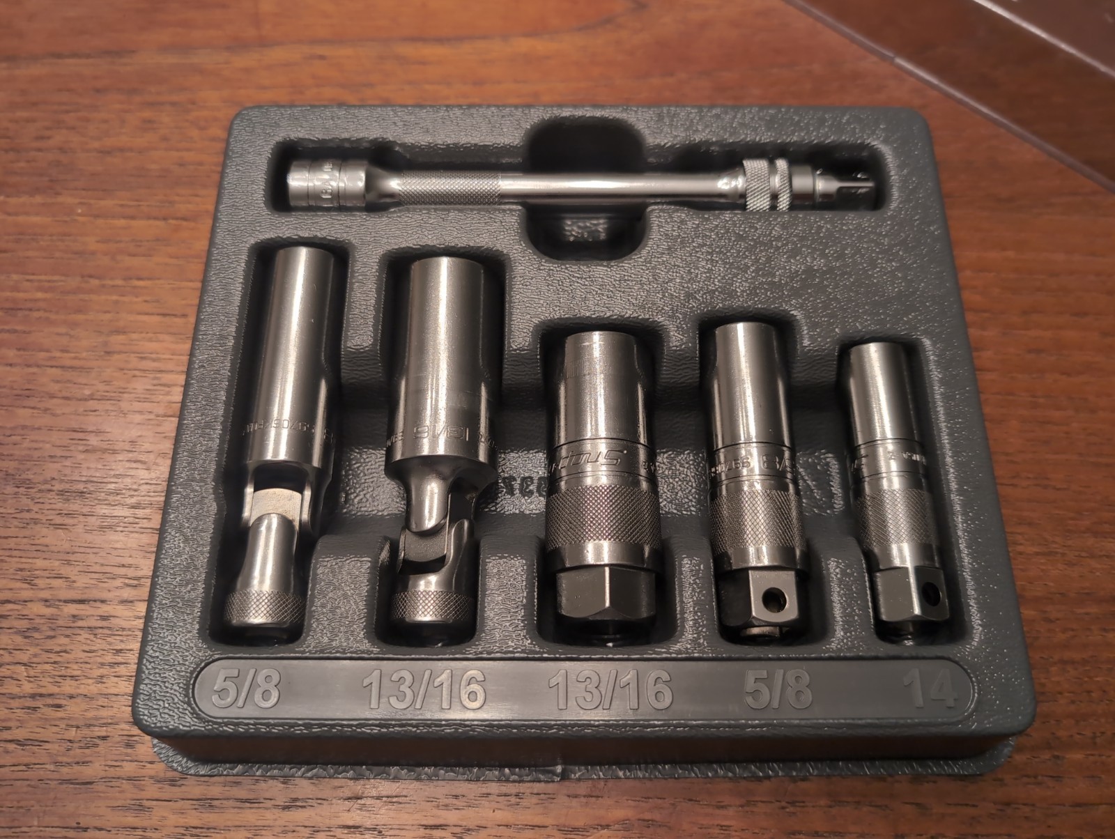 Snap On 6pc 3/8″ Drive Essential Spark Plug Socket Set in Tray 206ESSPKPLG