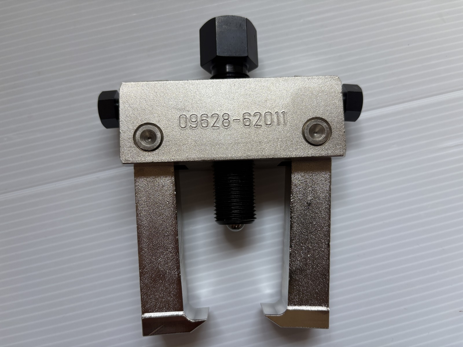 Genuine TOYOTA Special Tool Ball Joint Puller Heavy Duty 09628-62011 NEW