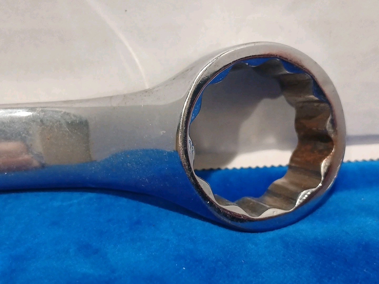 Snap-On XB3638 1-1/8” x 1-3/16” Offset Box End 12 Point Chrome Wrench