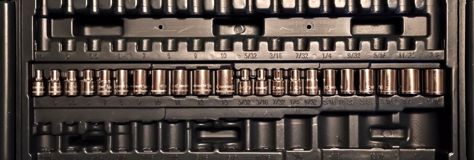 Crescent 22 Piece Chrome 6 Point SAE and METRIC socket Set For 1/4″ Inch Drive