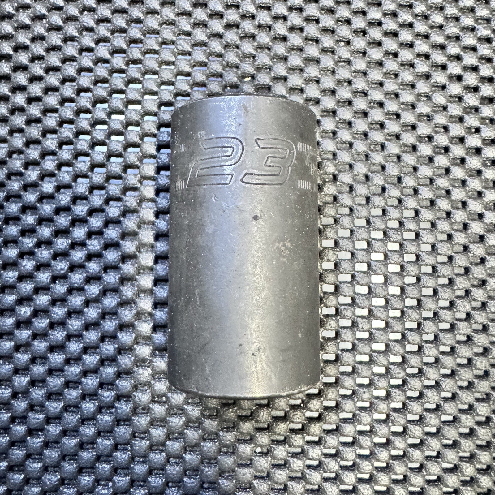 Snap-on Tools 1/2″ Drive 6-POINT Metric 23mm SEMI-DEEP Impact Socket IMMS230
