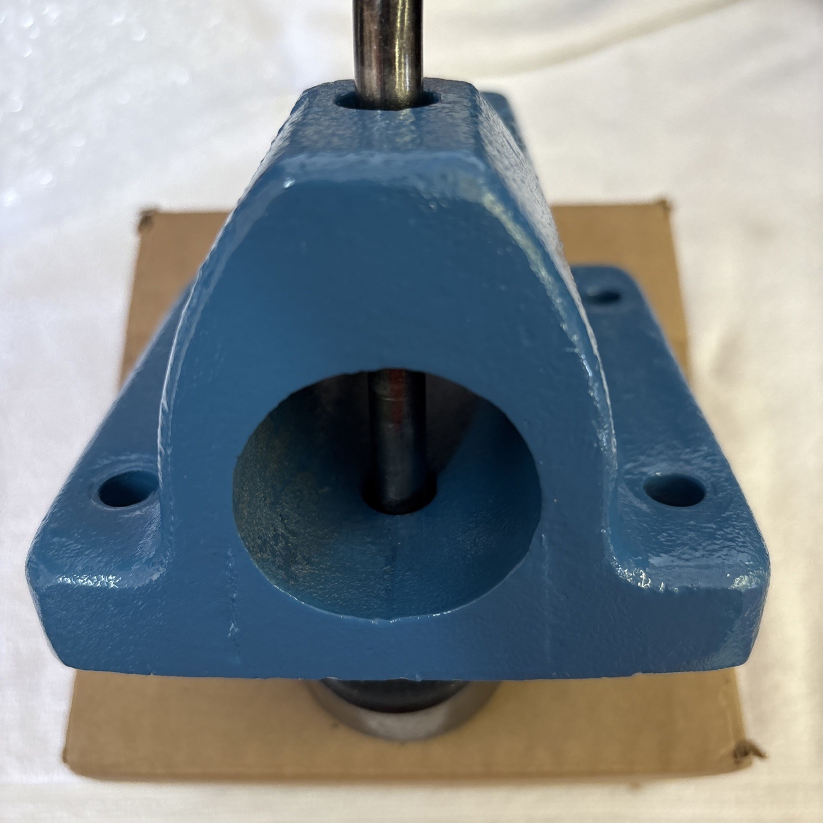 Kent Moore J 3289-22 Pin, W / Cast Aluminum Transmission Fixture Bench Mount.