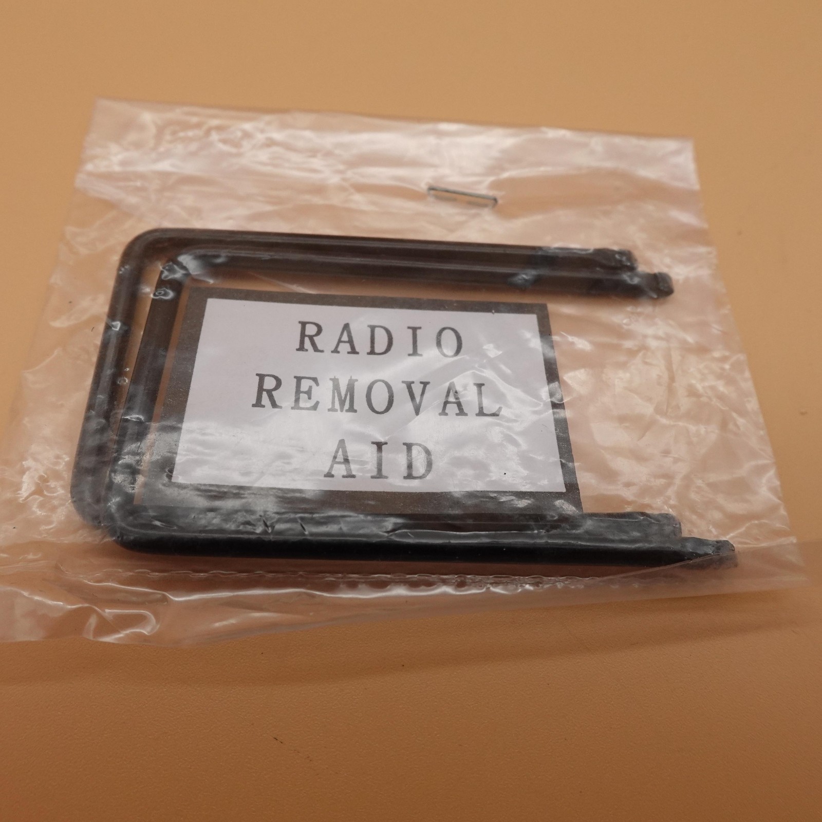 Radio Removal Aid Trim Removal Tool U Shaped Car Stereo Keys Black Metal Pair