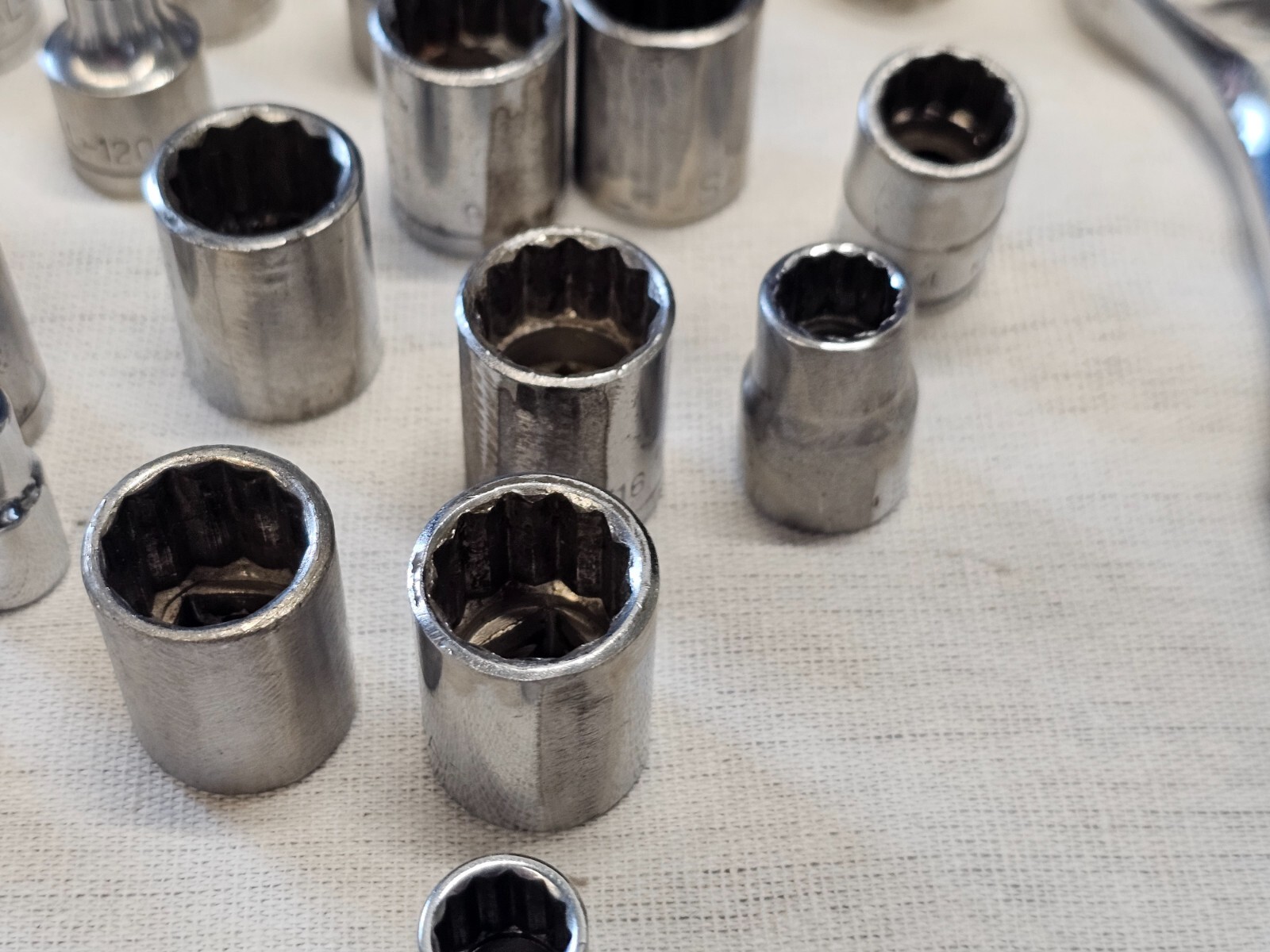 34 Kal 3/8″ 1/4″ Drive Sae Socket Set Ratchet 11/16 5/8 1/2 7/16 5/16 Japan USA