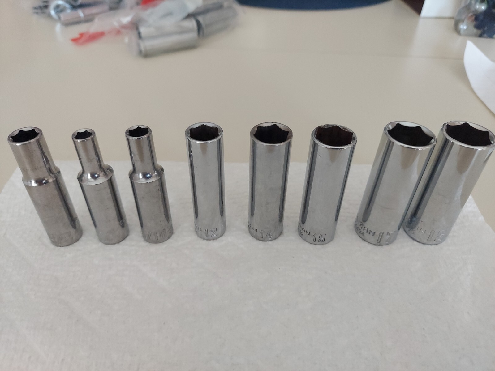 CRAFTSMAN SOCKETS LOT OF EIGHT 3/8, 1/4, 1/16, 12, 14, 15, 17, 18