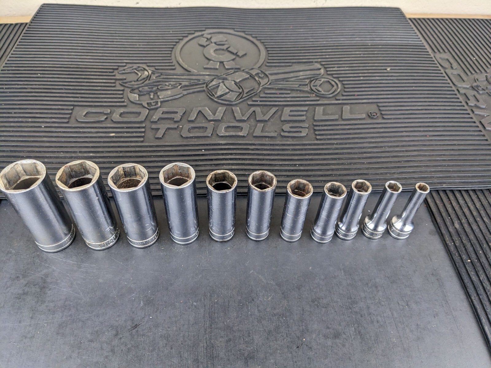 #az527 Snap On 3/8″ Drive 11 Pc SAE Deep 6 Pt Socket Set 211SFSY 1/4″ – 7/8″