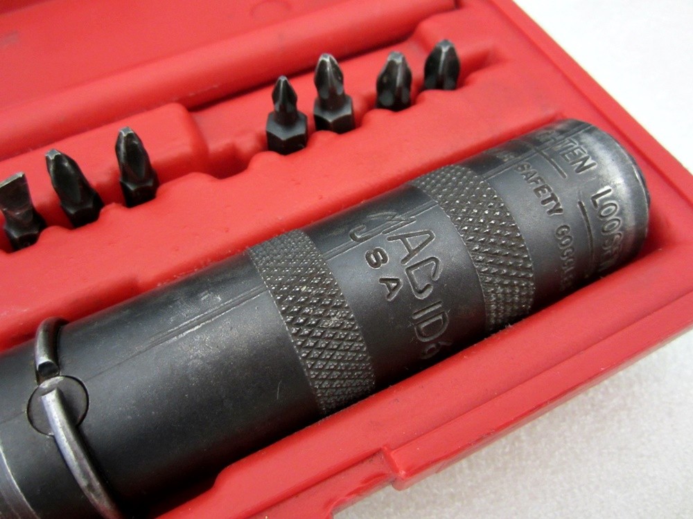 Vintage MAC Tools 3/8″ Drive Impact Driver Handle & Bits ID67M USA