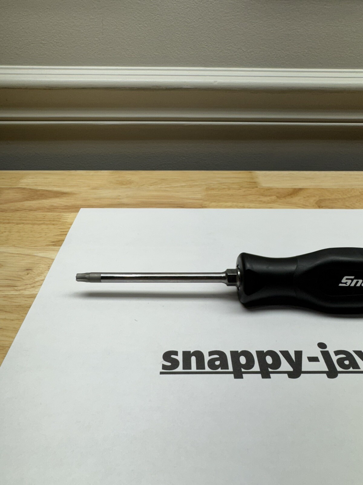 Snap-on Tools USA NEW BLACK Soft Grip T30 Torx Screwdriver SGDTX430B