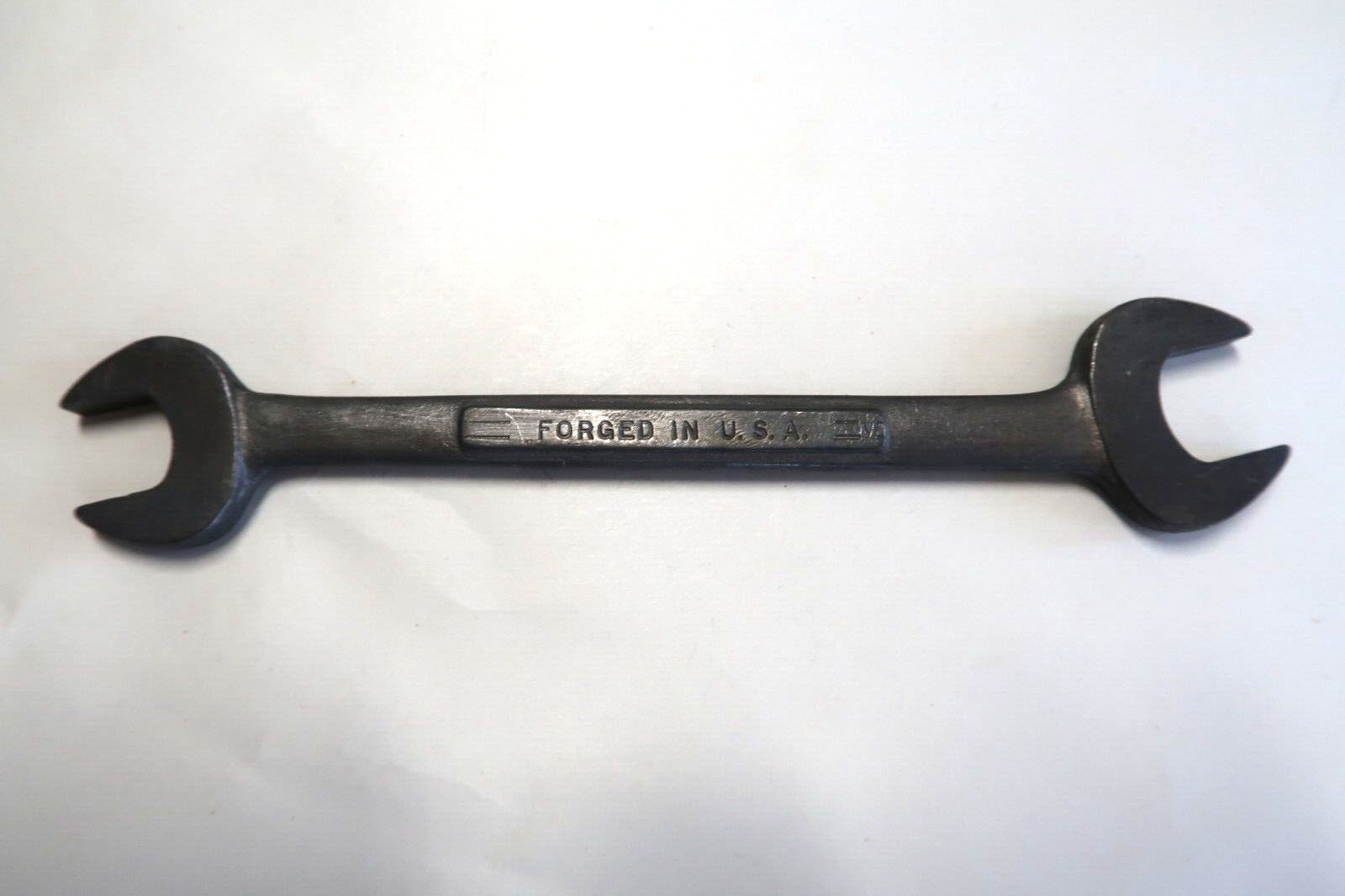 Craftsman V USA 5/8″ x 3/4″ Double Open End Wrench – Yes it is black. See descri