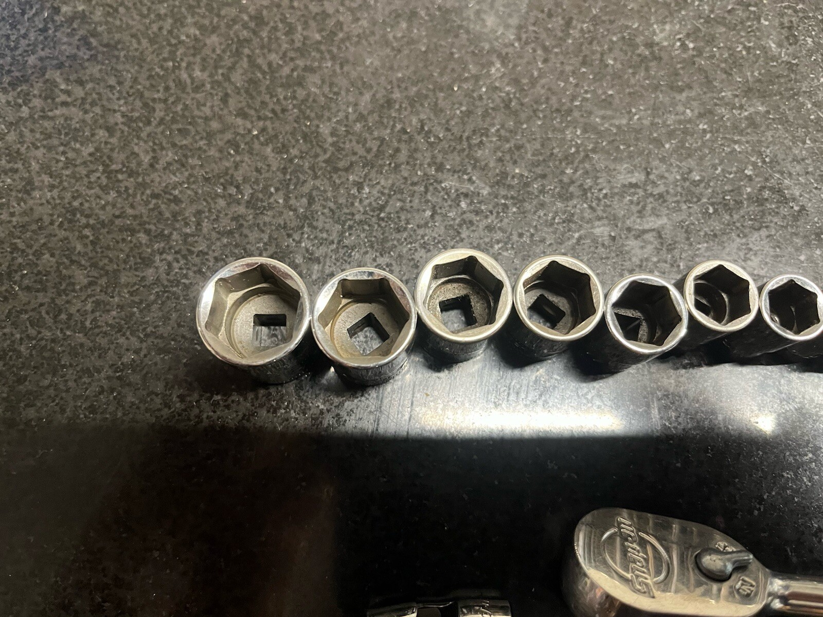 Snap On 1/4″ Drive 6-Point Metric Socket Set 4mm to 15mm TMM4 to TMM15 117TMMG