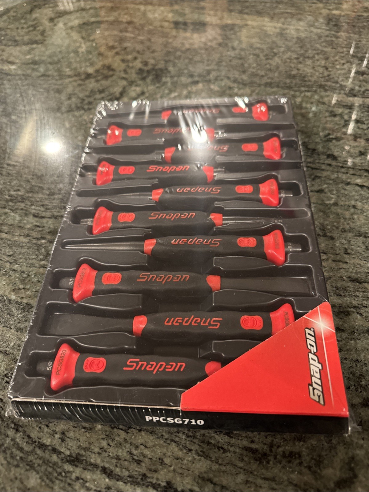 Snap On ppcsg710 10pc soft grip punch and chisel set red sealed