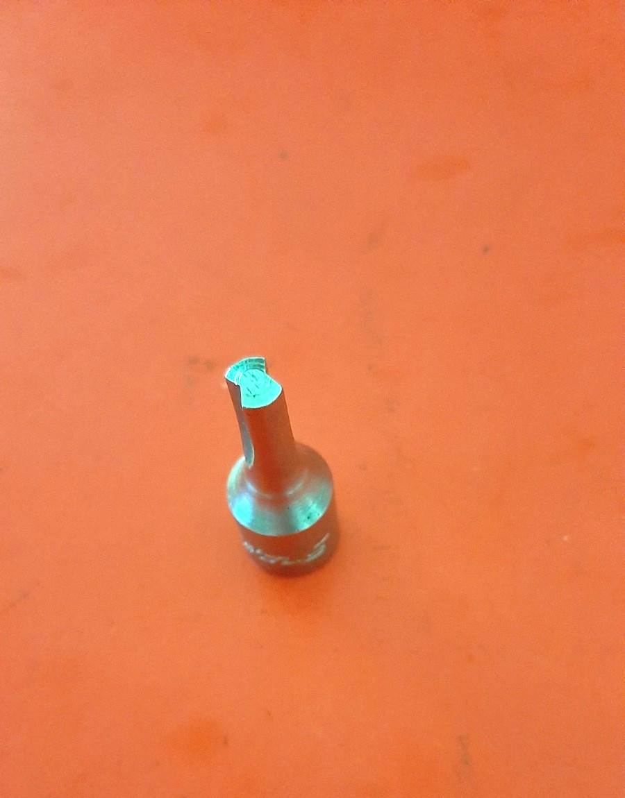 Snap-on Tools USA TM30 1/4” Drive Butterfly Clutch Tip Bit Socket Driver 709