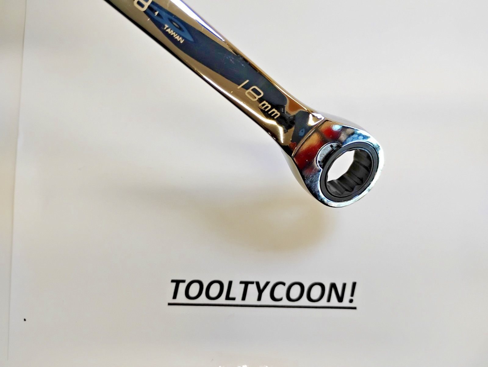 Blue Point Tools NEW BOERM18 18mm 15 Degree Ratcheting 12pt Wrench CHROME