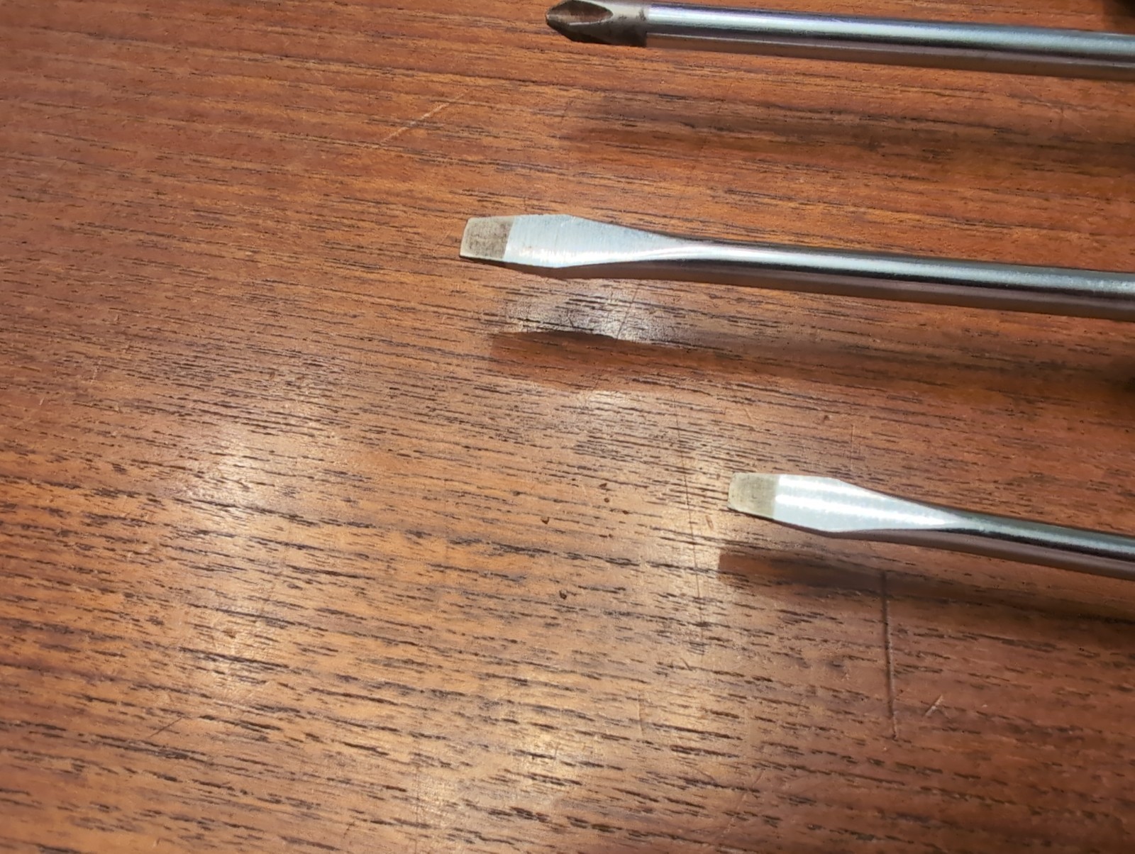 SNAP ON 80TH ANNIVERSARY 4pc HARD HANDLE SCREWDRIVER SET White Pearl