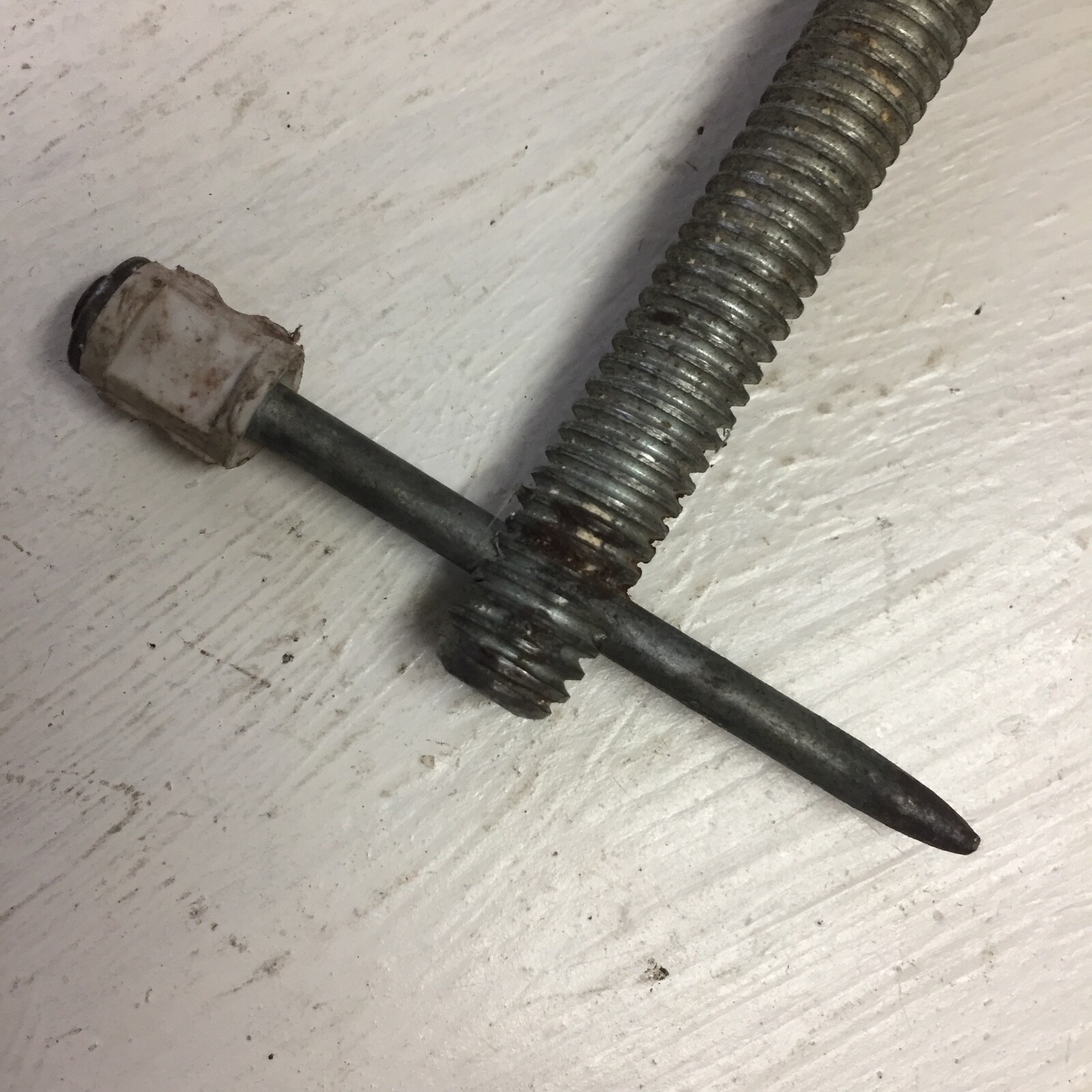 Blue Bird No.21 Spring Loaded Battery Terminal Puller Tool Used Good Condition
