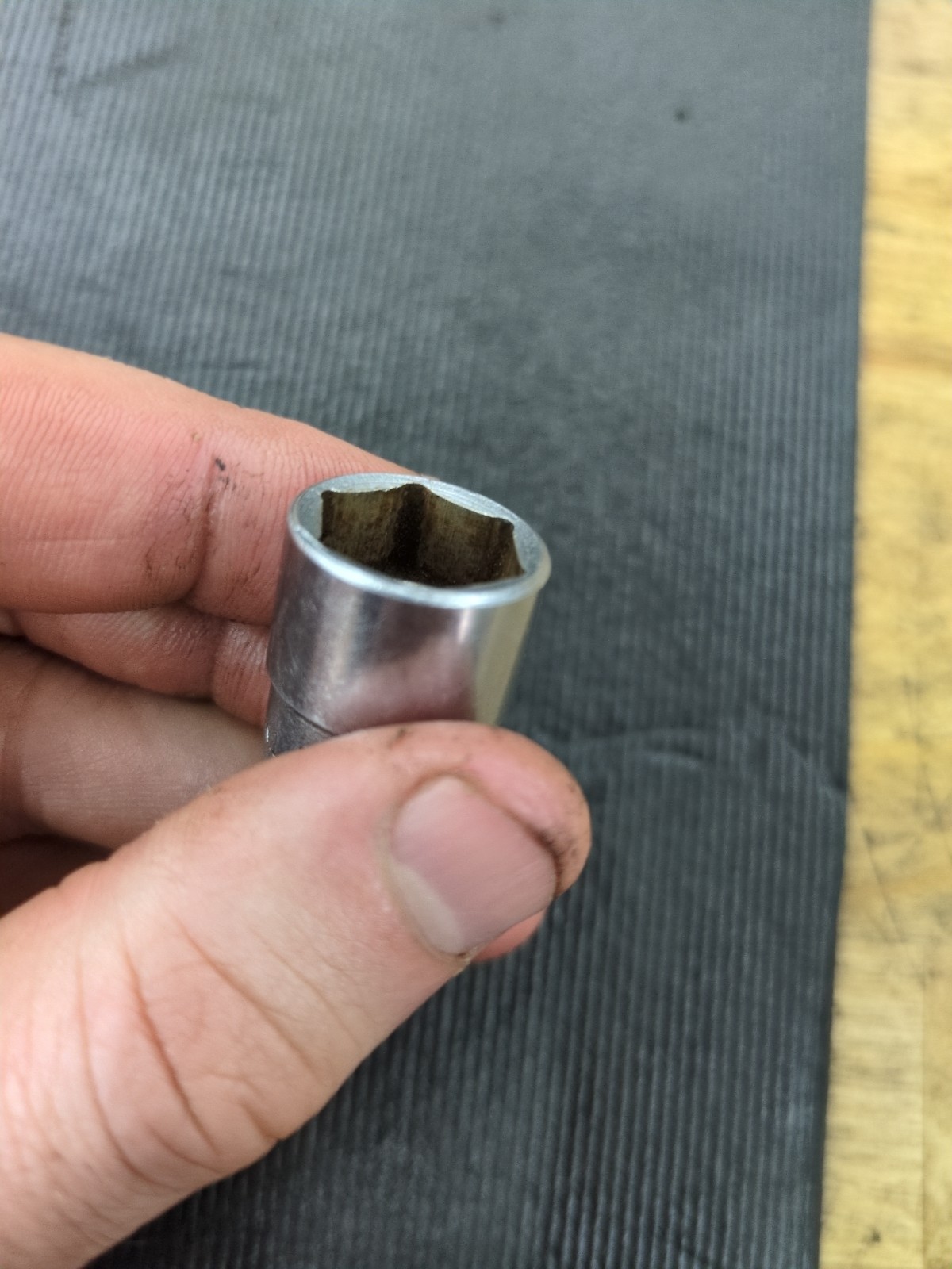 SNAP ON 9/16″ TM18 1/4″ DRIVE SAE 6 POINT SHALLOW CHROME SOCKET TM 18 9/16 «