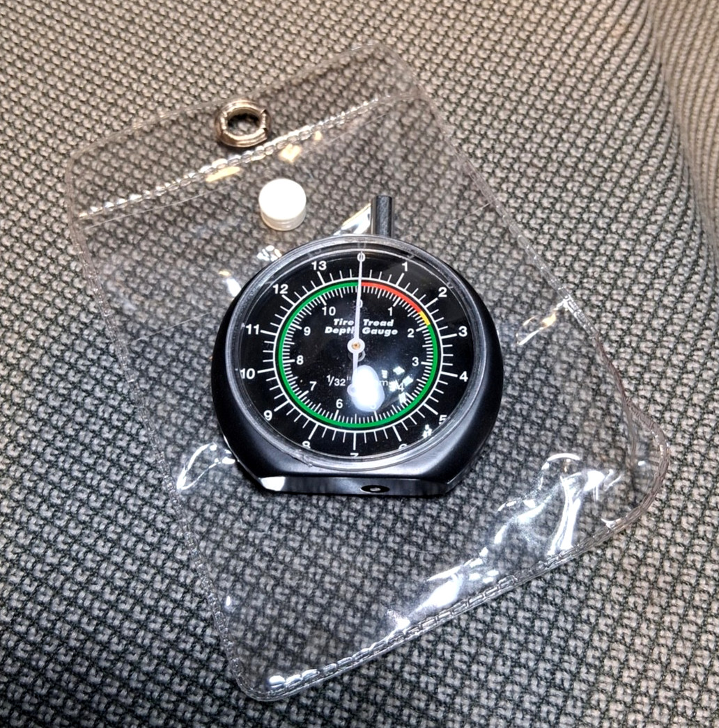 TIRE TREAD DEPTH GAUGE GAUGES LEGACY PROFESSIONAL TYPE 1/32 MM TH0335