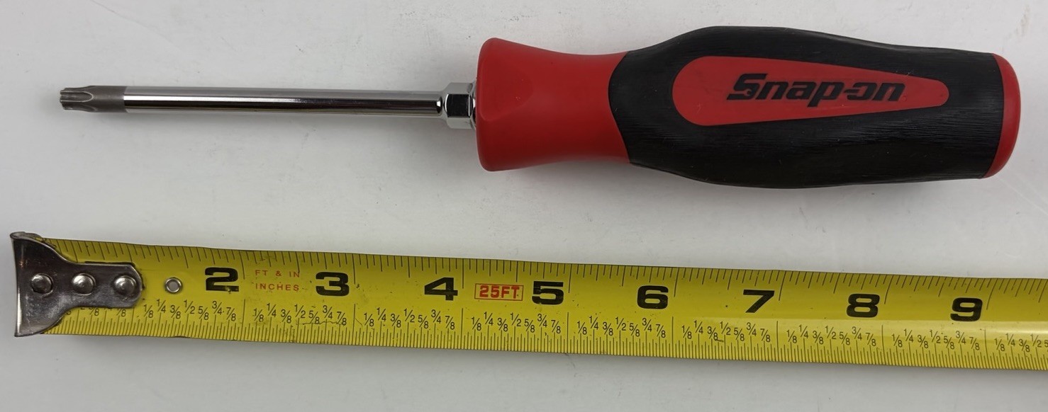 Snap-on T30 Torx Red Instinct Soft Grip 8-7/8″ Long Screwdriver SGDTX430B Red