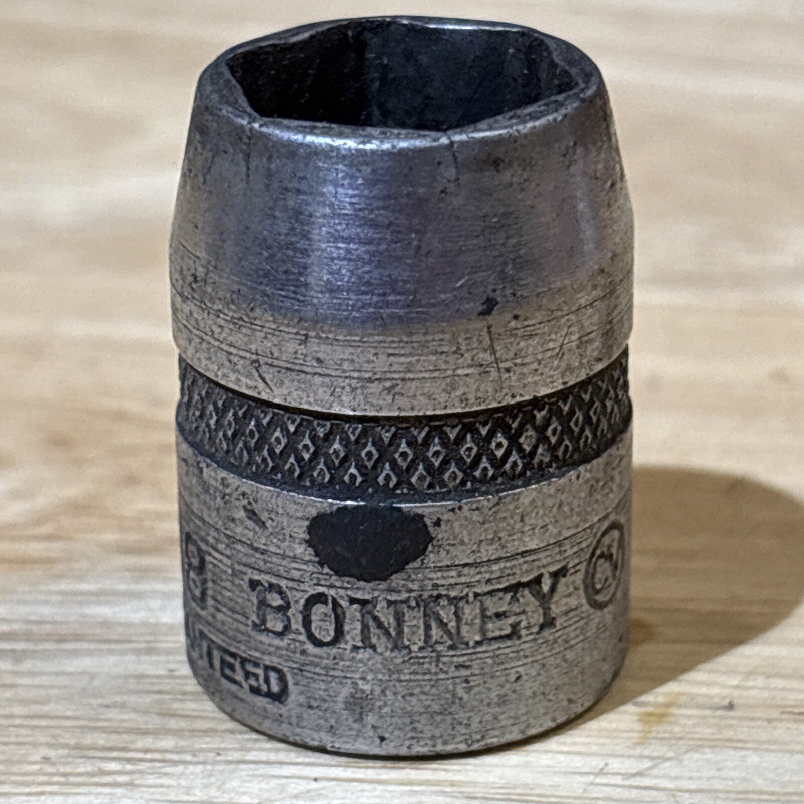 Bonney 9/16″ Shallow Socket 1/2″ Drive 6 Point Knurled F18 Vtg USA READ!