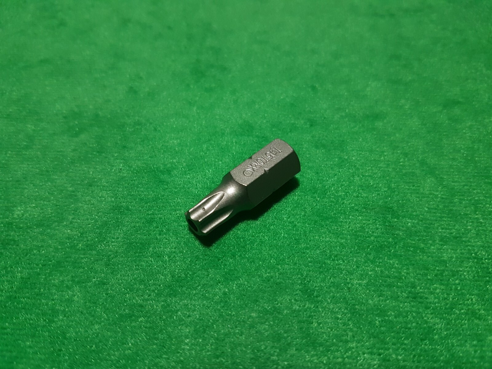 Halfords advanced T45 security torx bit 10mm hex shank 30mm length **FREE POST**