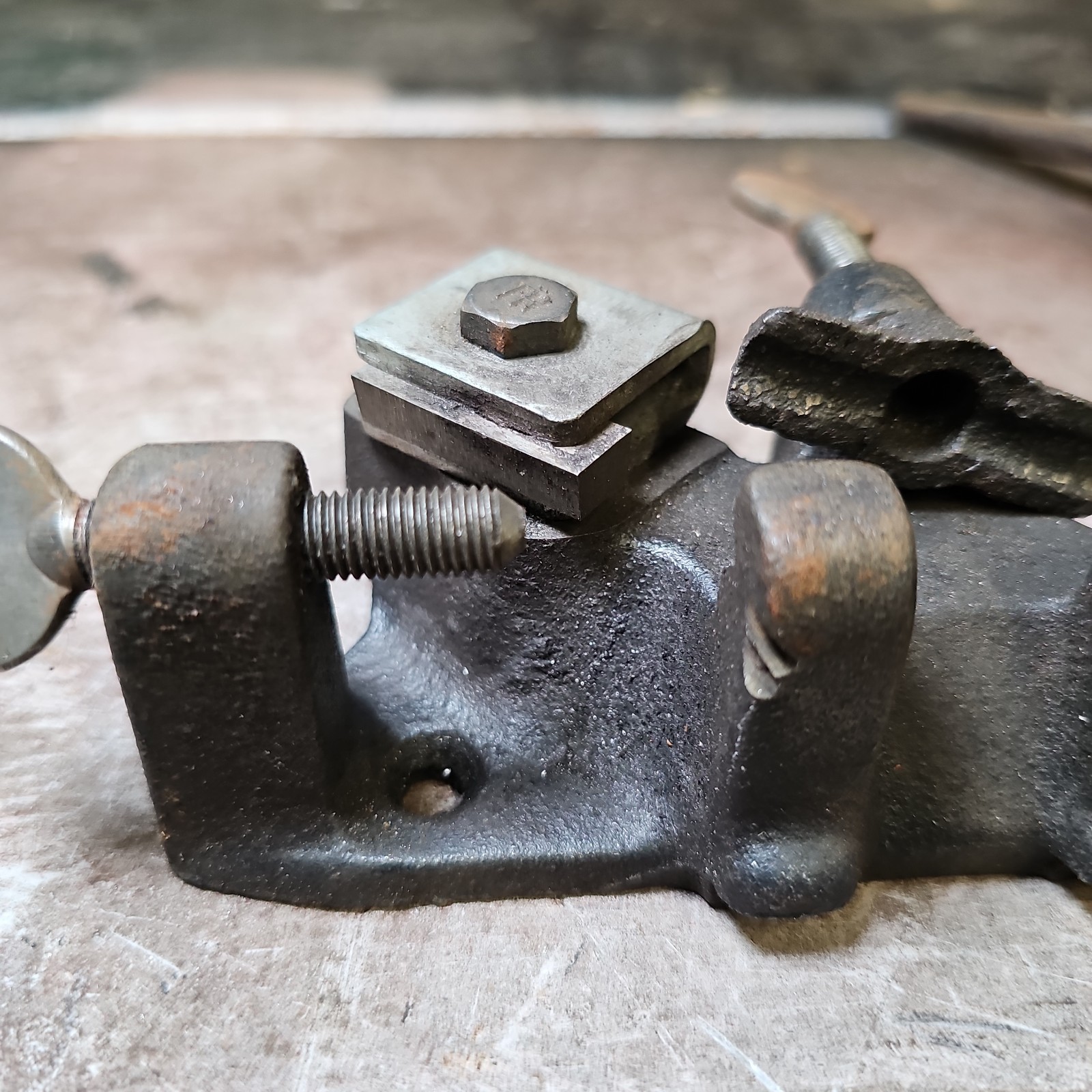 Vintage 3V-1A Valve Reamer Cutter Tool Machinist Vise