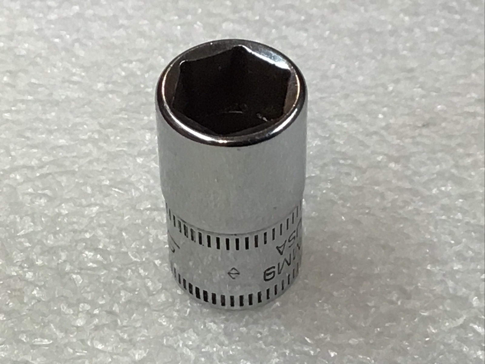 Snap-On TMM9 – 9mm , Metric, Chrome, 1/4″ Dr., Standard Socket, 6-Pt.-USA-NICE